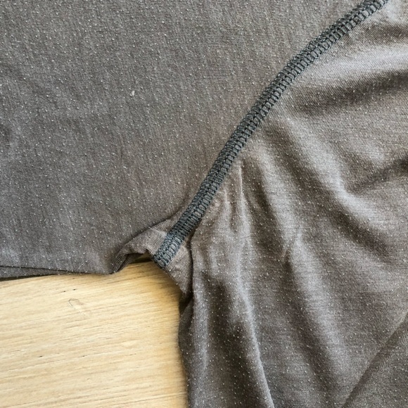 Roots Athletics Long Sleeve Shirt in Gray Women’s Size L - Picture 11 of 11